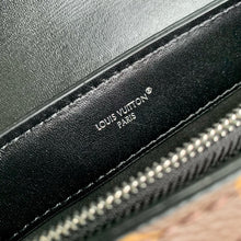 Load image into Gallery viewer, LB1225 Dauphine Soft Vibe MM / 9.4 x 6.7 x 3.5 inches / HIGHEST QUALITY VERSION
