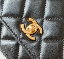 Load image into Gallery viewer, CC1418 Chanel Gold Ball WOC / HIGHEST QUALITY VERSION / 19.2 x 12.3 x 3.5 cm
