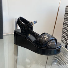 Load image into Gallery viewer, SE1321 CC Sandals /  Size5-10
