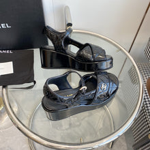 Load image into Gallery viewer, SE1321 CC Sandals /  Size5-10
