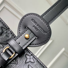 Load image into Gallery viewer, LB1226 All In GM / 10.2 x 12.2 x 7.1 inches / HIGHEST QUALITY VERSION
