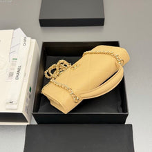 Load image into Gallery viewer, CC1419 Chanel Handle WOC / HIGHEST QUALITY VERSION / 19.5 x 12 x 3.5 cm
