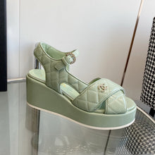 Load image into Gallery viewer, SE1322 CC Sandals /  Size5-10
