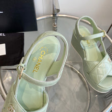 Load image into Gallery viewer, SE1322 CC Sandals /  Size5-10
