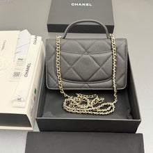 Load image into Gallery viewer, CC1421 Chanel Handle WOC / HIGHEST QUALITY VERSION / 19.5 x 12 x 3.5 cm
