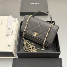 Load image into Gallery viewer, CC1421 Chanel Handle WOC / HIGHEST QUALITY VERSION / 19.5 x 12 x 3.5 cm
