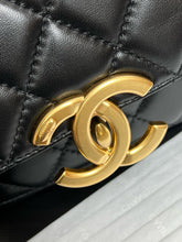 Load image into Gallery viewer, CC1018 Mini Flap Bag / HIGHEST QUALITY VERSION / 5.3 × 7.4 × 2.7 in
