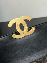 Load image into Gallery viewer, CC1018 Mini Flap Bag / HIGHEST QUALITY VERSION / 5.3 × 7.4 × 2.7 in
