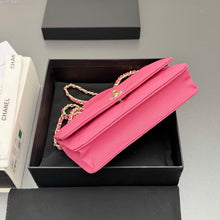 Load image into Gallery viewer, CC1422 Chanel Handle WOC / HIGHEST QUALITY VERSION / 19.5 x 12 x 3.5 cm
