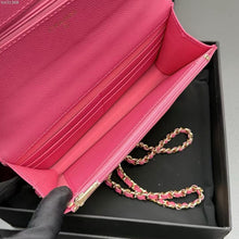 Load image into Gallery viewer, CC1422 Chanel Handle WOC / HIGHEST QUALITY VERSION / 19.5 x 12 x 3.5 cm
