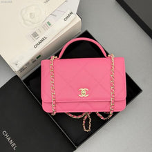 Load image into Gallery viewer, CC1422 Chanel Handle WOC / HIGHEST QUALITY VERSION / 19.5 x 12 x 3.5 cm
