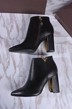 Load image into Gallery viewer, SE1289 LB Short Boots / Size5-11
