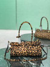 Load image into Gallery viewer, PD335 Cocoa Medium/Large Suede Handbag / HIGHEST QUALITY VERSION
