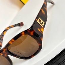 Load image into Gallery viewer, JW835 FF Sunglasses
