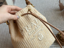 Load image into Gallery viewer, PD281 Crochet and Leather mini-bucket Bag / 7.6x6.8x3.9inch
