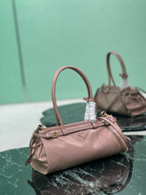Load image into Gallery viewer, PD319 Cocoa Medium/Large Leather Handbag / HIGHEST QUALITY VERSION
