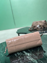 Load image into Gallery viewer, PD319 Cocoa Medium/Large Leather Handbag / HIGHEST QUALITY VERSION
