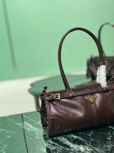 Load image into Gallery viewer, PD320 Cocoa Medium/Large Leather Handbag / HIGHEST QUALITY VERSION
