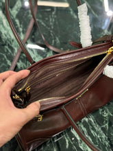 Load image into Gallery viewer, PD320 Cocoa Medium/Large Leather Handbag / HIGHEST QUALITY VERSION
