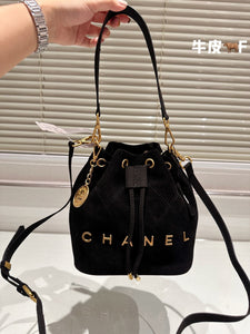 CC805 CC Bucket Bag / 7.8x8.2x2.3inch