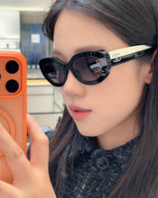 Load image into Gallery viewer, JW1020 Chanel Cat-Eye Sunglasses CH5562

