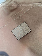 Load image into Gallery viewer, LB955 Hand It All PM / HIGHEST QUALITY VERSION / 11.4 x 7.1 x 5.1inches
