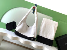 Load image into Gallery viewer, CC1426 Chanel 26S Coco Beach 3-in-1 Tote Bag / HIGHEST QUALITY VERSION
