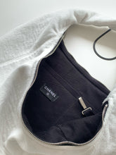 Load image into Gallery viewer, CC1426 Chanel 26S Coco Beach 3-in-1 Tote Bag / HIGHEST QUALITY VERSION
