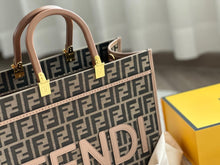 Load image into Gallery viewer, FF255 Fendi Sunshine Medium / 13.7 x 12.3 x 6.7inch
