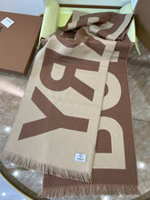 Load image into Gallery viewer, CLTH389 B Logo Wool Jacquard Scarf / 188 x 33cm/74 x 13in
