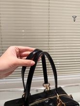 Load image into Gallery viewer, PD353 Leather Shoulder Bag / 11.8x5.9x5.5inch
