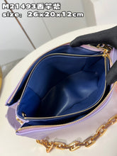 Load image into Gallery viewer, LB795 Coussin PM / HIGHEST QUALITY VERSION / 10.2 x 7.9 x 4.7 inches
