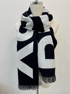 CLTH389 B Logo Wool Jacquard Scarf / 188 x 33cm/74 x 13in