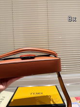 Load image into Gallery viewer, FF295 Baguette / 10.6x5.9x2.3inch
