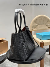 Load image into Gallery viewer, BV081 Medium Pinacoteca / 15x10.2x7.1inch
