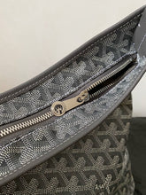 Load image into Gallery viewer, GY082 Goyard Hobo Zip Tote / HIGHEST QUALITY VERSION / 42 x 27 x 15 cm

