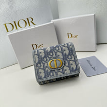 Load image into Gallery viewer, DR490 Small 30 Montaigne Wallet / 3.7x2.9x1.4inch
