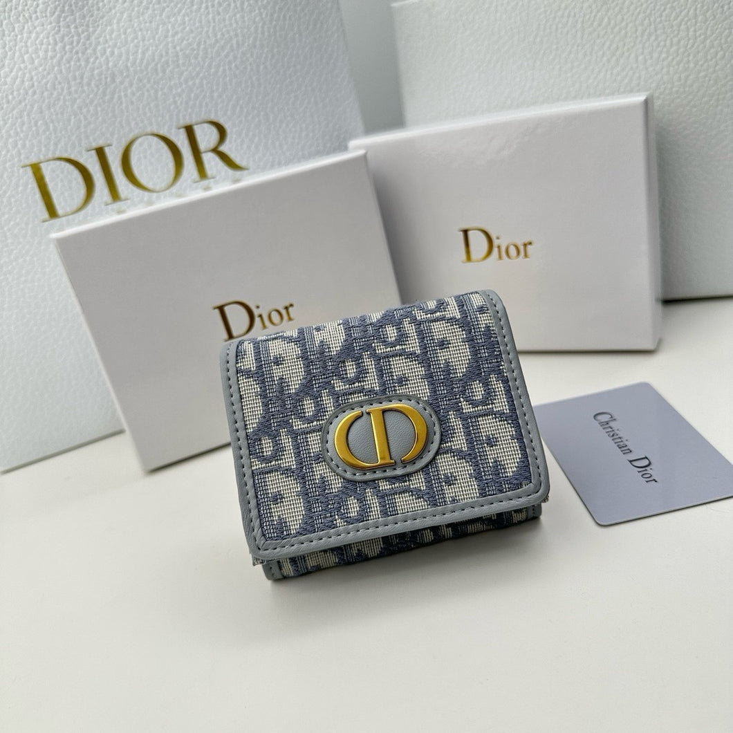 DR490 Small 30 Montaigne Wallet / 3.7x2.9x1.4inch