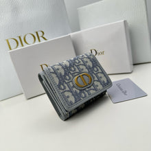 Load image into Gallery viewer, DR490 Small 30 Montaigne Wallet / 3.7x2.9x1.4inch
