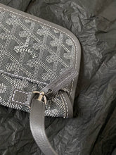 Load image into Gallery viewer, GY082 Goyard Hobo Zip Tote / HIGHEST QUALITY VERSION / 42 x 27 x 15 cm
