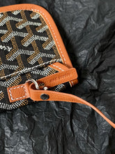 Load image into Gallery viewer, GY083 Goyard Hobo Zip Tote / HIGHEST QUALITY VERSION / 42 x 27 x 15 cm

