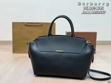 Load image into Gallery viewer, BUR134 Medium Tote / 11x7.9x3.9inch
