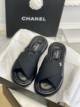 Load image into Gallery viewer, SE1410 CC Slide Sandals / Size5-11
