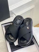 Load image into Gallery viewer, SE1410 CC Slide Sandals / Size5-11
