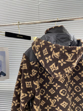 Load image into Gallery viewer, CLTH359 Wool Coat
