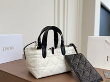 Load image into Gallery viewer, DR615 Dior Toujours Tote Bag / 23 × 15 × 15 cm
