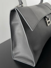 Load image into Gallery viewer, BCG075 Balenciaga Hourglass Soft / HIGHEST QUALITY VERSION / 37 x 23.8 x 13.9 cm
