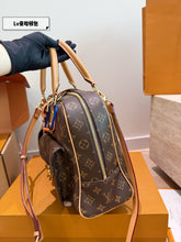 Load image into Gallery viewer, LB1473 Louis Vuitton Manhattan GM Tote / 38 x 26 cm
