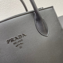 Load image into Gallery viewer, PD255 Prada Monochrome Saffiano Bag / 13x9.5x5.9inch

