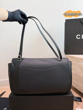 Load image into Gallery viewer, CC1430 Chanel Classic Flap Maxi / 32 x 19 cm
